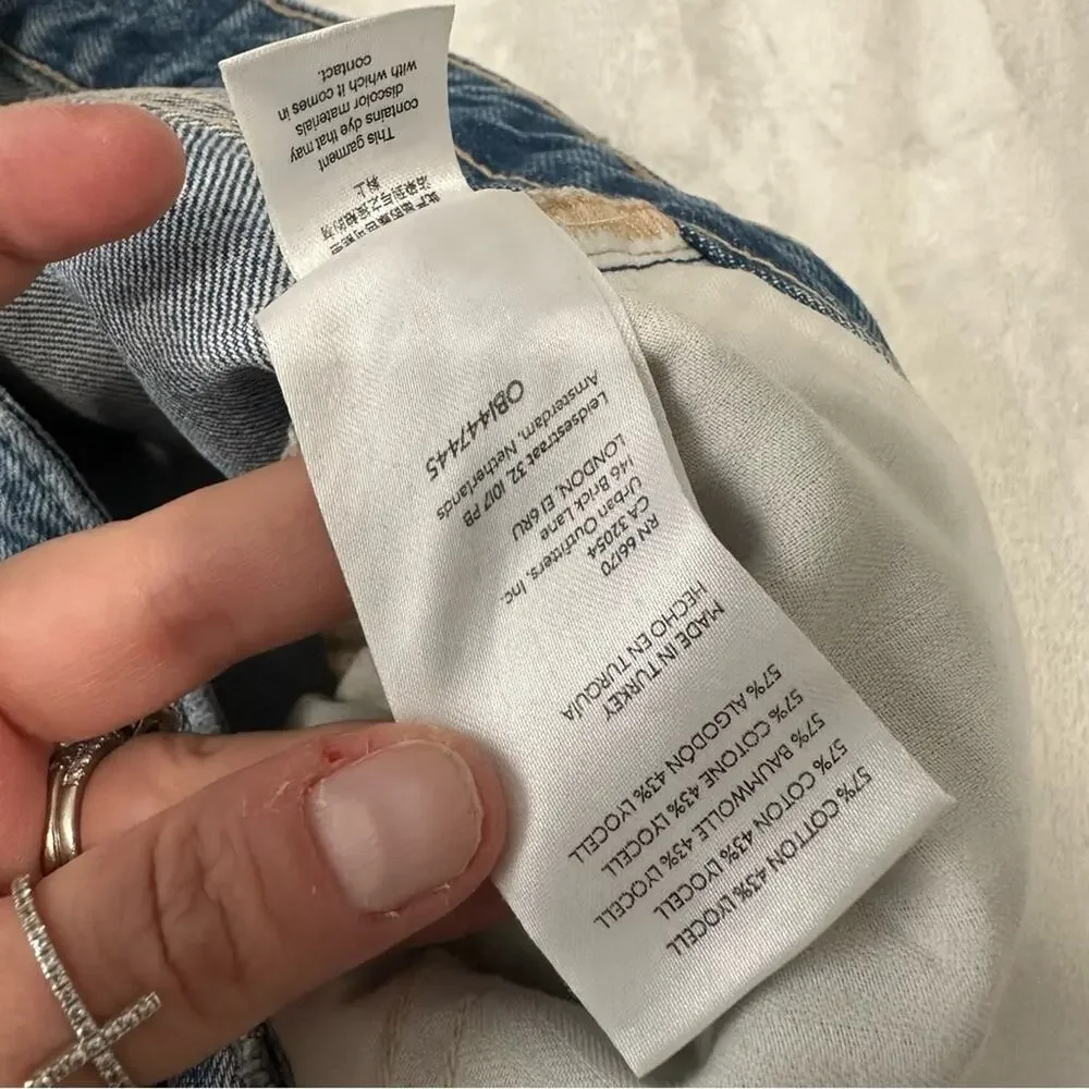 Free People good time beach bum distressed Jean shorts blue denim button fly 24